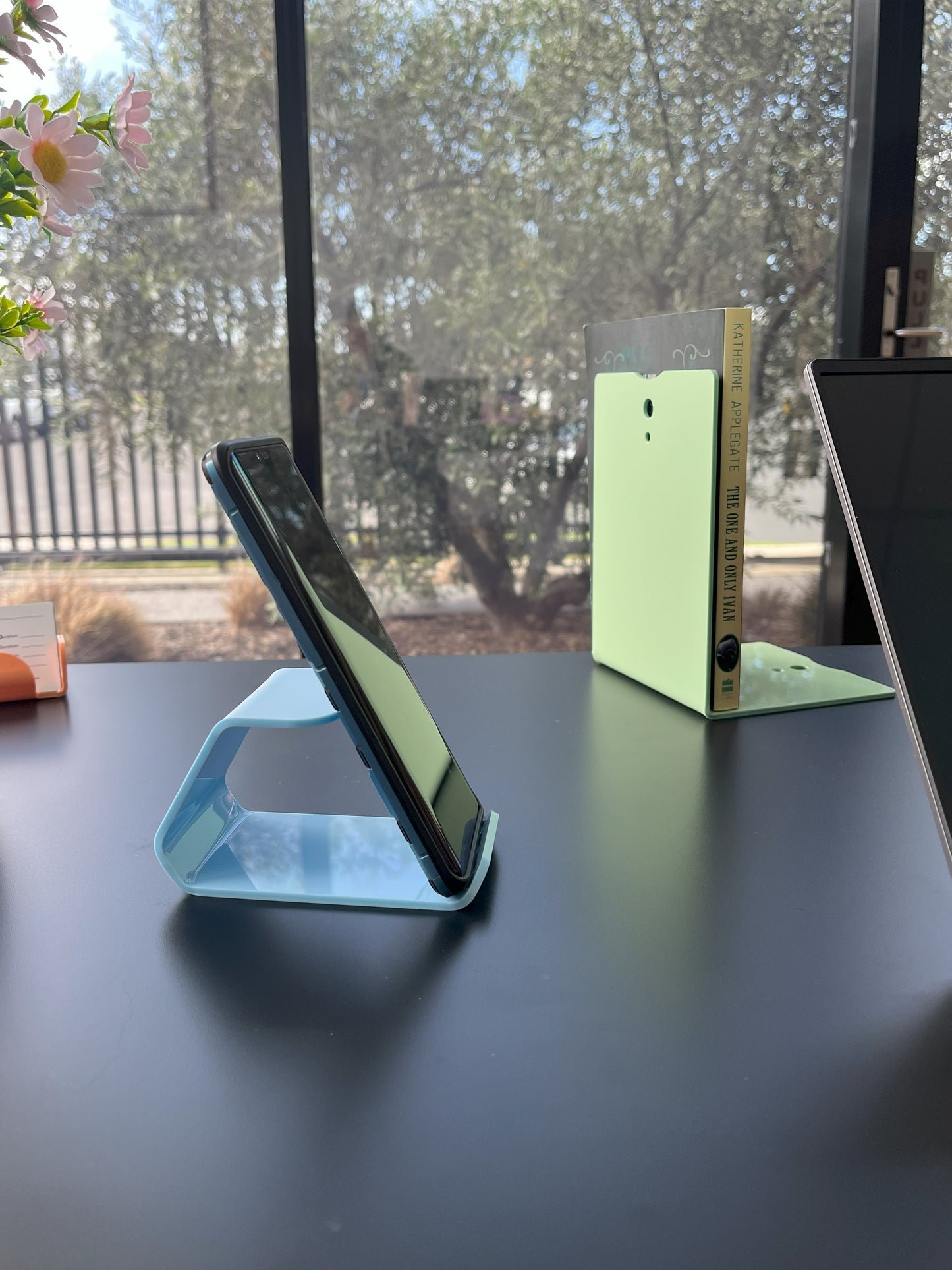 acrylic phone stand vmake